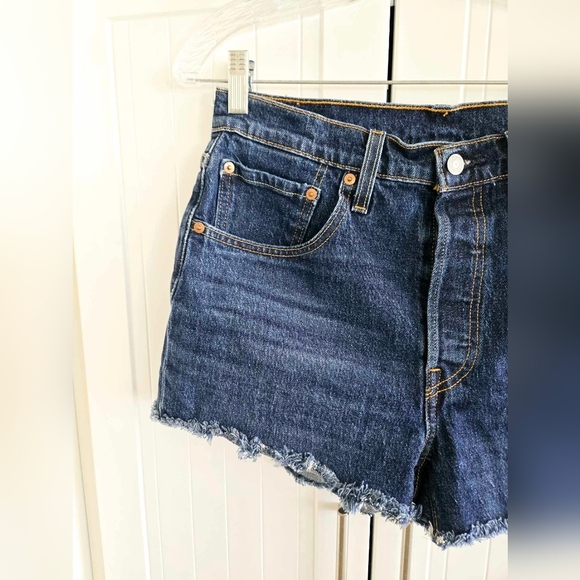 LEVI'S 501 Dark Wash Cut-Off High Rise Jean Shorts size 30 - Picture 7 of 12